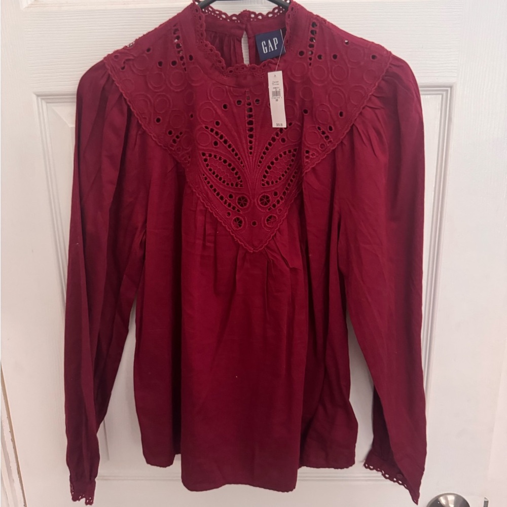 Elegant Burgundy Lace Yoke Blouse - Picture 4 of 4